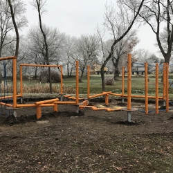 Két gyűrűs kombinált ügyességi pálya